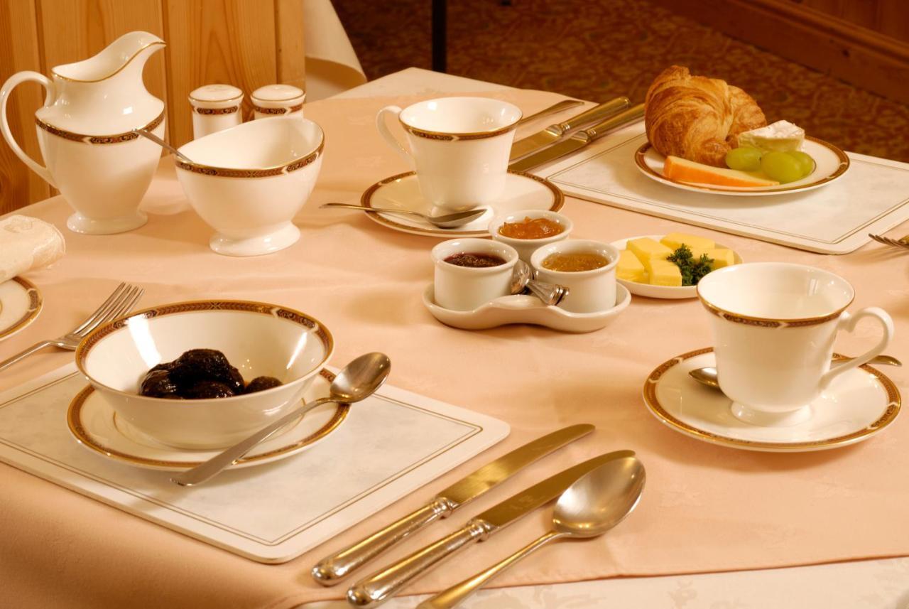 Thornbank House Offering Breakfast And With The Use Of Free Local Health Club Hotell Windermere Exteriör bild
